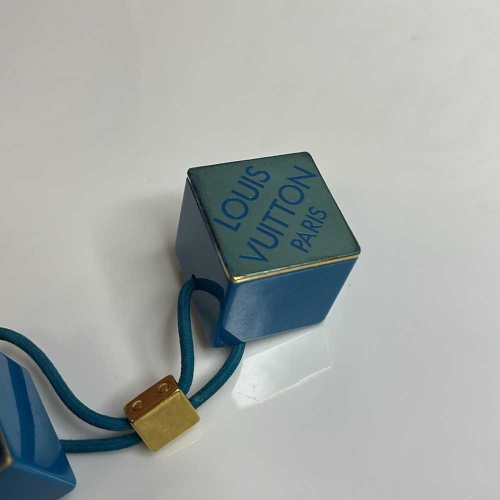 LOUIS VUITTON HAIR CUBES VINTAGE - Picture 2 of 5